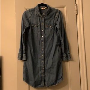 Levi’s denim dress